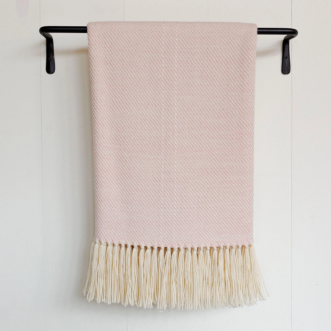 LunaTex Alpaca Fringed Blanket Throw Hot Pink / deals Bladk 74